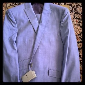 New Light Blue Suit 46R